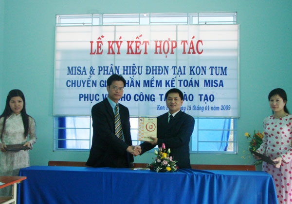 MISA BMT tài trợ phần mềm cho Đại học Đà Nẵng phân hiệu Kon Tum